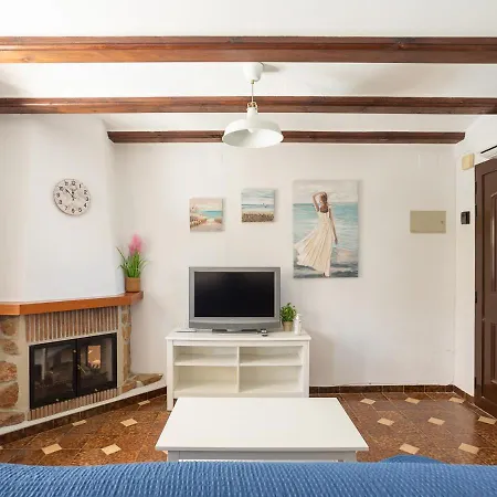 Будинок відпочинку La Casa De La Playa. Piscina, Wifi Y Terraza.